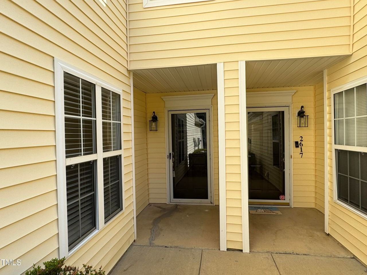 2615 Vega Ct - Photo 2 of 22