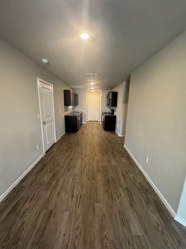 9707 Trenton Ave - Photo 3 of 14