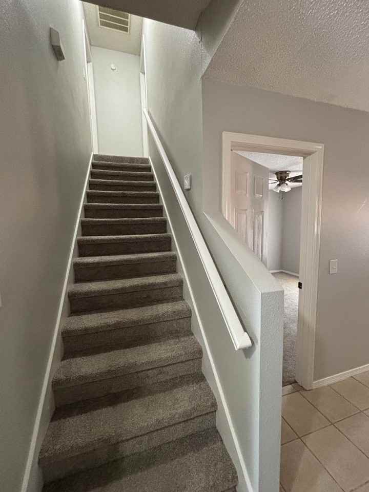 3409 Sw Victoria Pl #1 - Photo 6 of 13