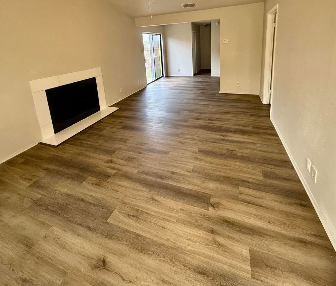 8416 Dixon Ridge Dr - Photo 3 of 13