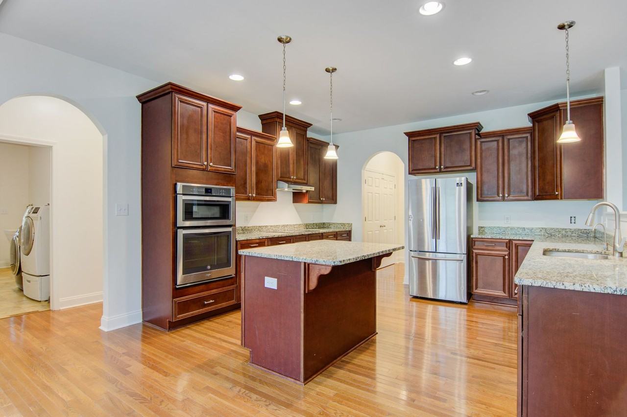 3177 Sandy Ford Rd - Photo 4 of 38