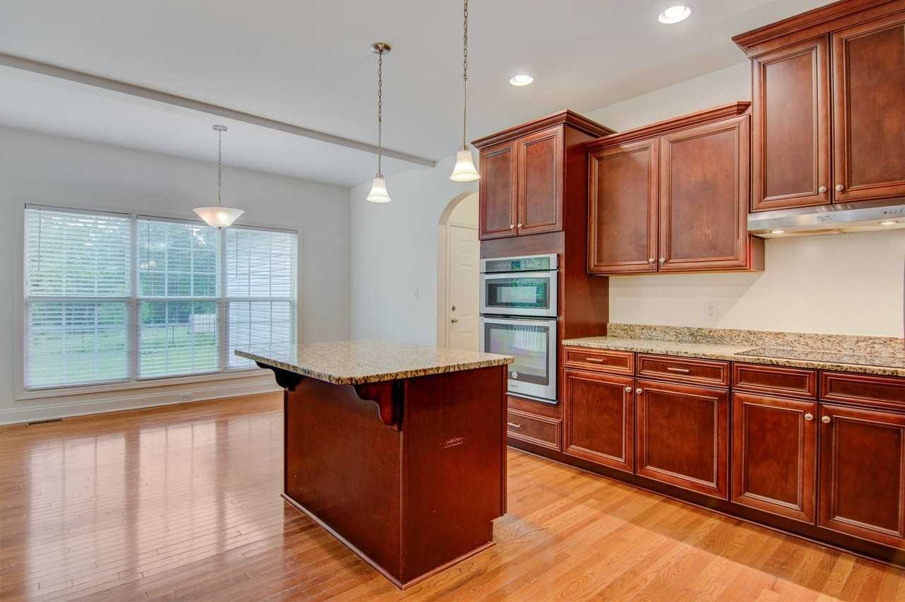 3177 Sandy Ford Rd - Photo 7 of 38