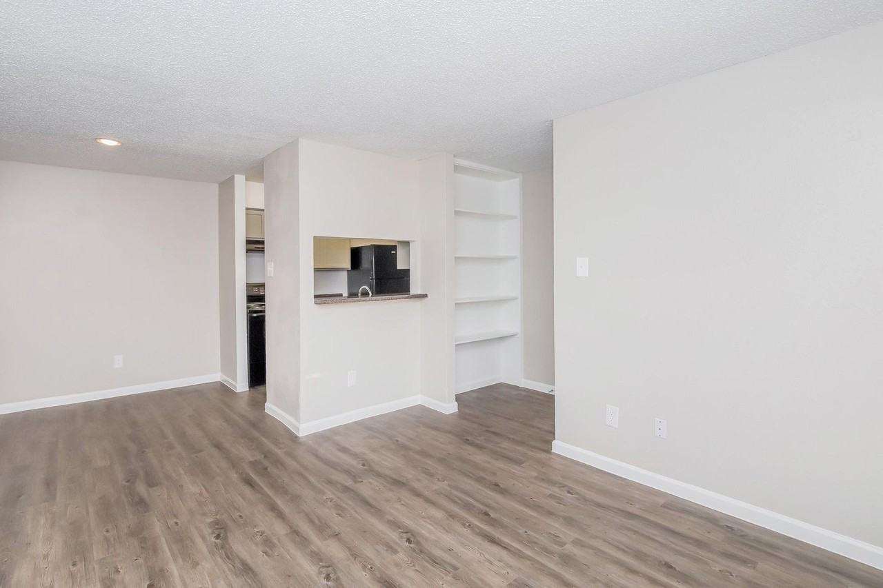 Come Home to Quality. We make living where you work and play effortless. - Photo 7 of 23