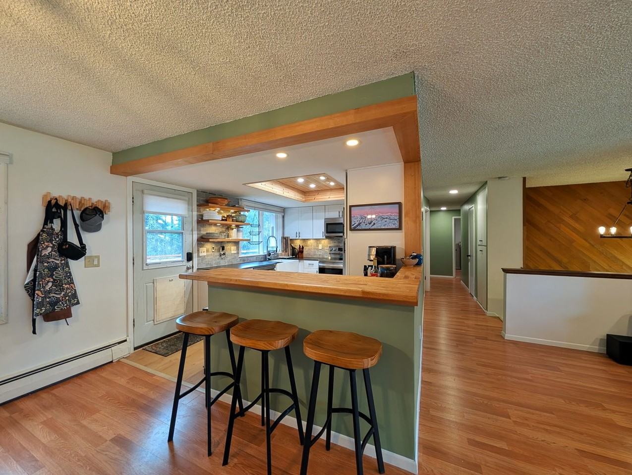 8221 Birch Ln - Photo 6 of 31