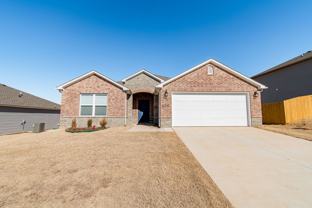 2318 Pinewood Ave - Photo 1 of 1