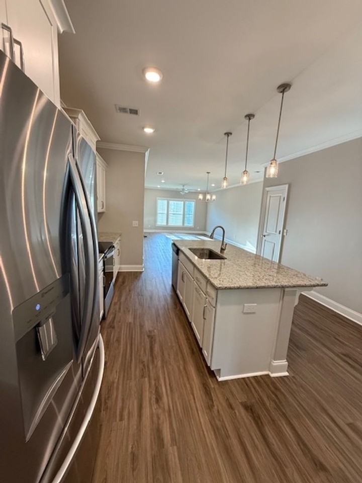 362 Bleecker St S - Photo 6 of 18