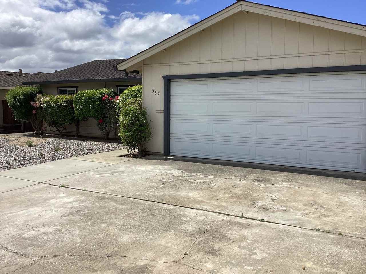 567 Tuttle Ave - Photo 2 of 18