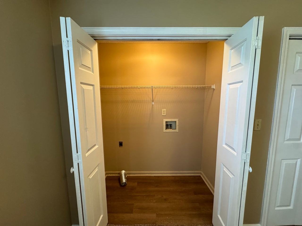 Kenilwood Way Apartments - Photo 6 of 8