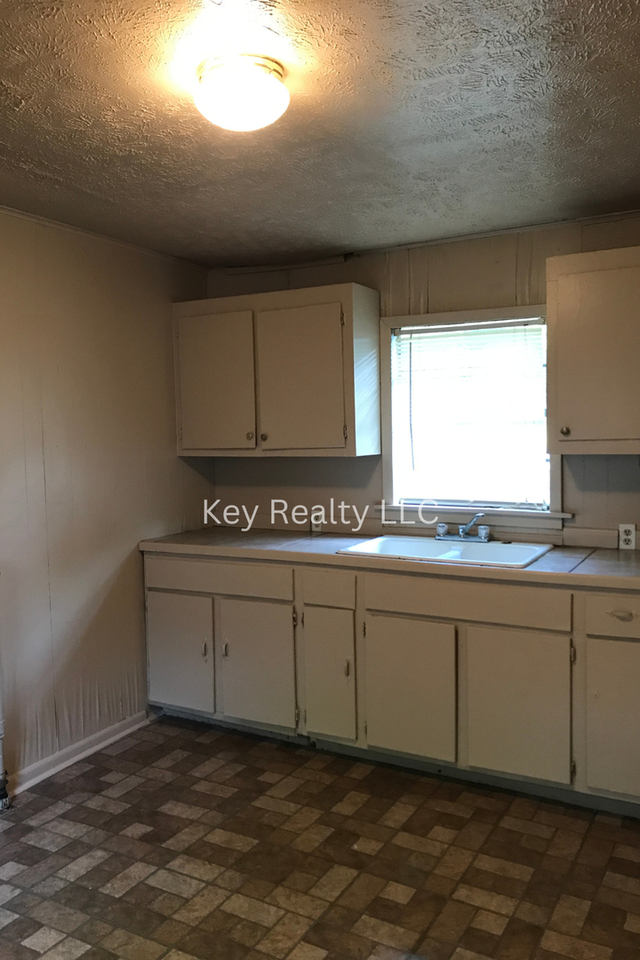 3140A Houston St - Photo 2 of 7