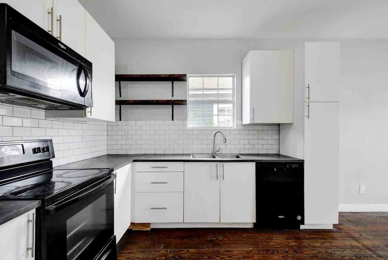 104 Webb - Photo 7 of 20
