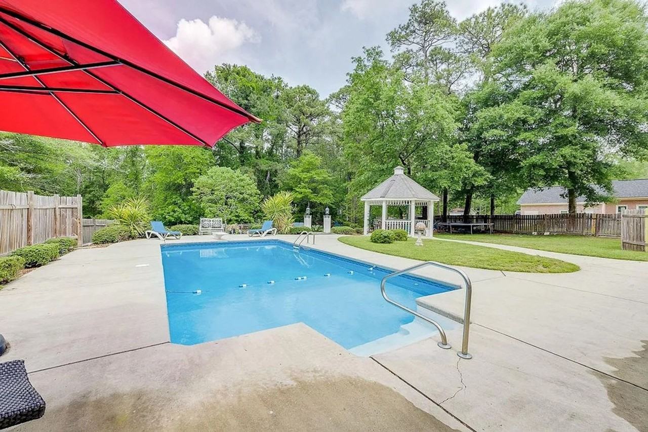 113 Cypress Dr - Photo 2 of 26