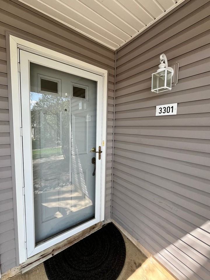 3301 Atkinson Pl - Photo 4 of 20