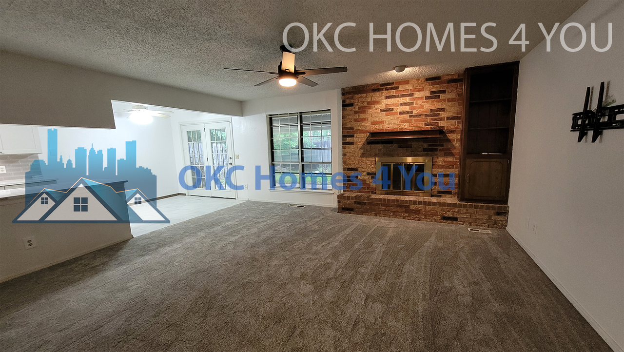 1305 Creek Dr - Photo 2 of 19