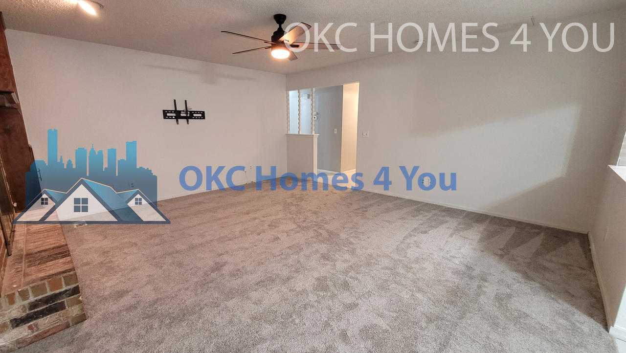 1305 Creek Dr - Photo 5 of 19
