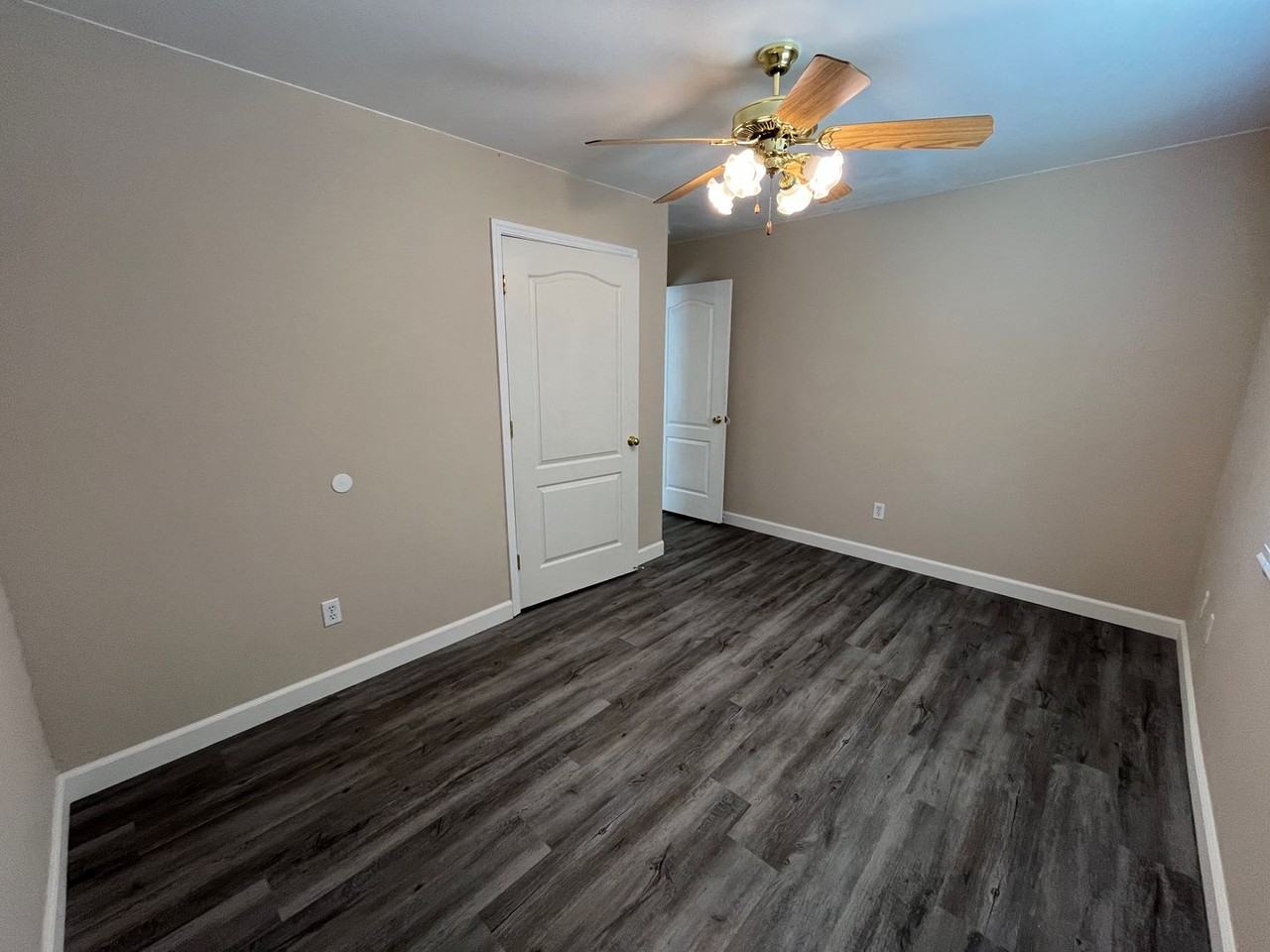 1737 W Median Ave - Photo 6 of 14