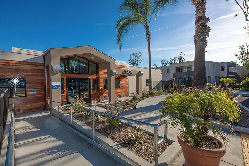 1334 W Foothill Blvd - Photo 3 of 8