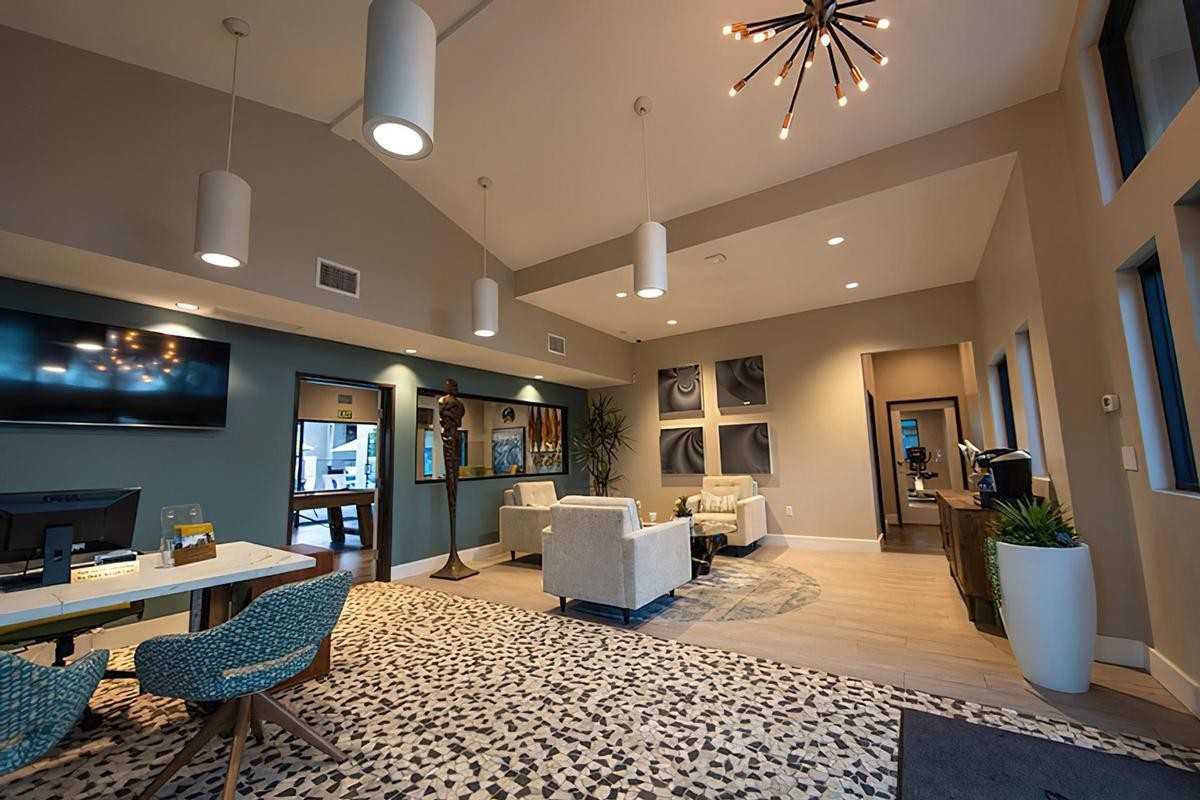 1334 W Foothill Blvd - Photo 4 of 8