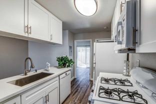 15252 Seneca Rd - Photo 1 of 1