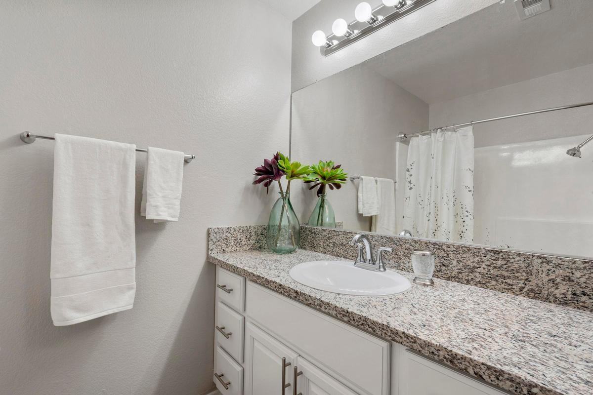 1203 E Central Ave - Photo 2 of 45