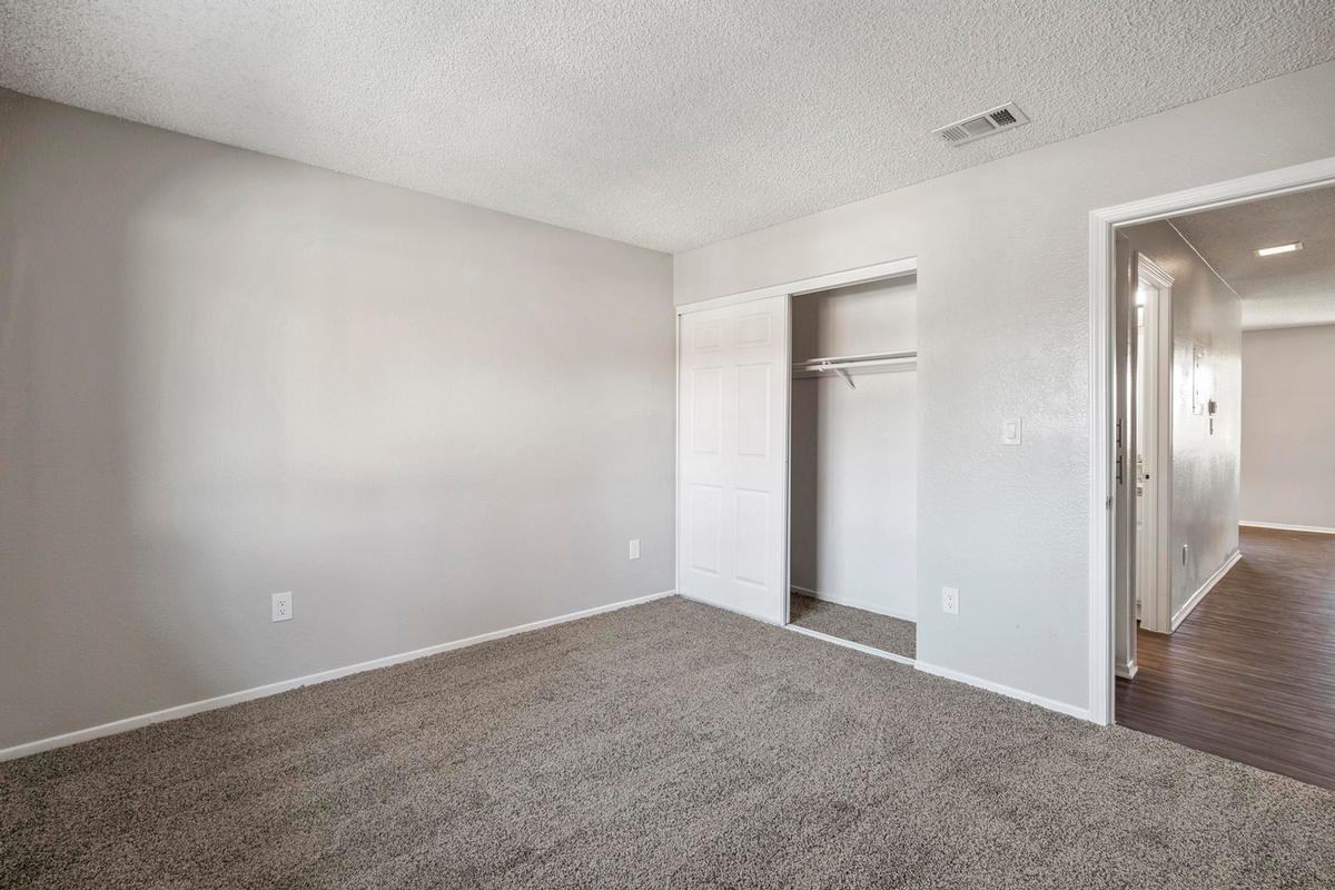 1203 E Central Ave - Photo 3 of 45