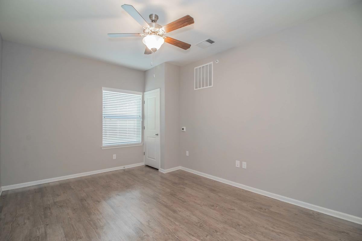 4520 Ambassador Way - Photo 6 of 38