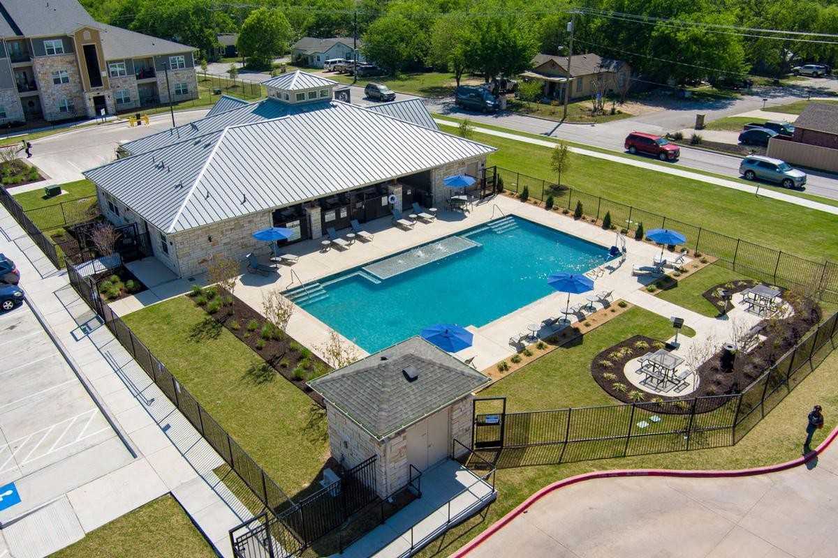 2900 La Junta St - Photo 6 of 50