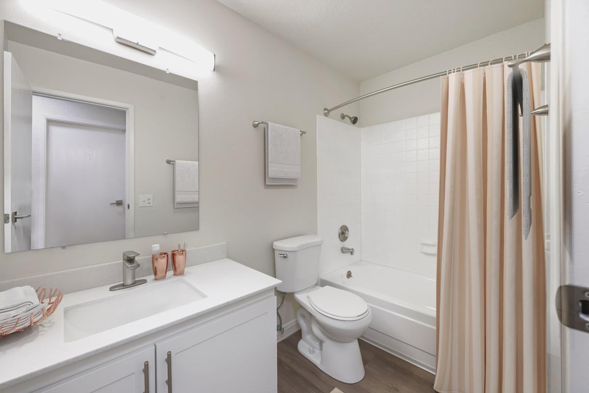 607 Williams Ave S - Photo 6 of 18