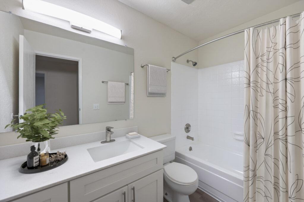 607 Williams Ave S - Photo 4 of 18