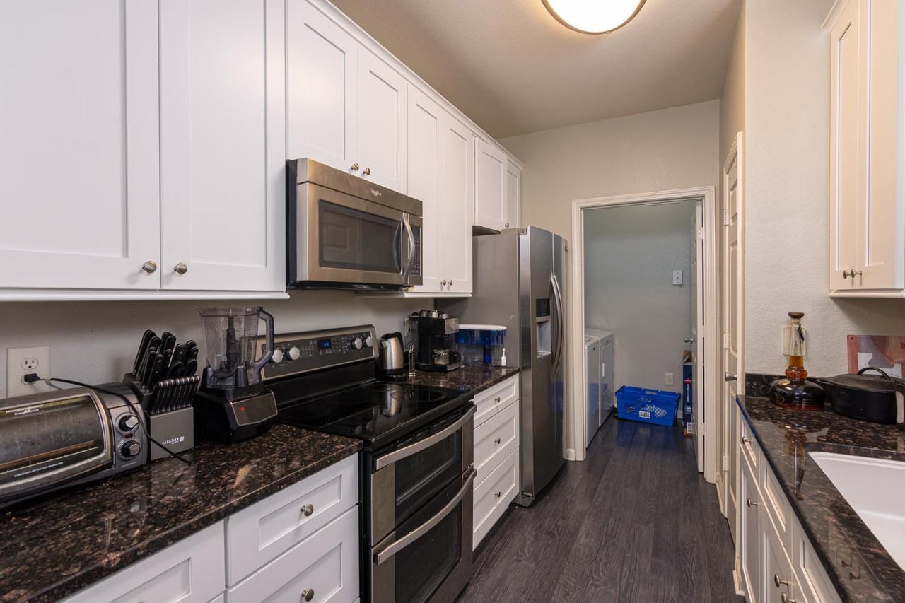 800 Vista Lake Drive #205 - Photo 6 of 22