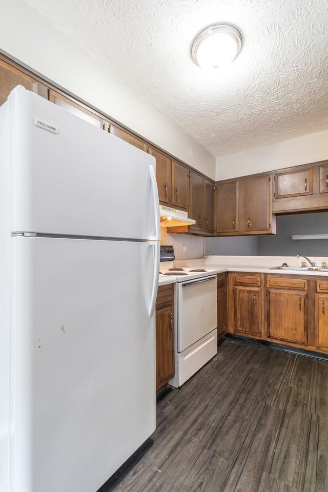 9157 Cedarpark Ln #B - Photo 3 of 18