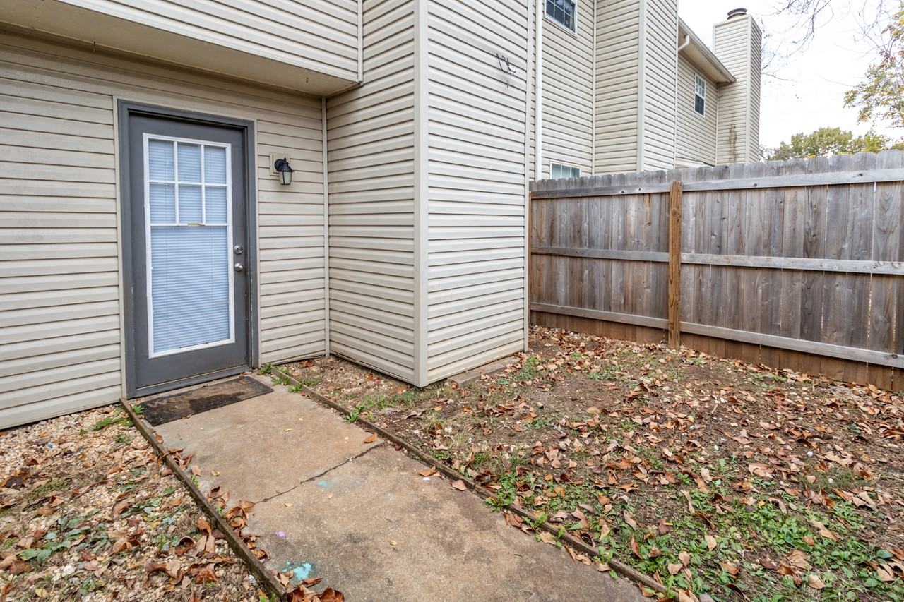 9157 Cedarpark Ln #B - Photo 4 of 18
