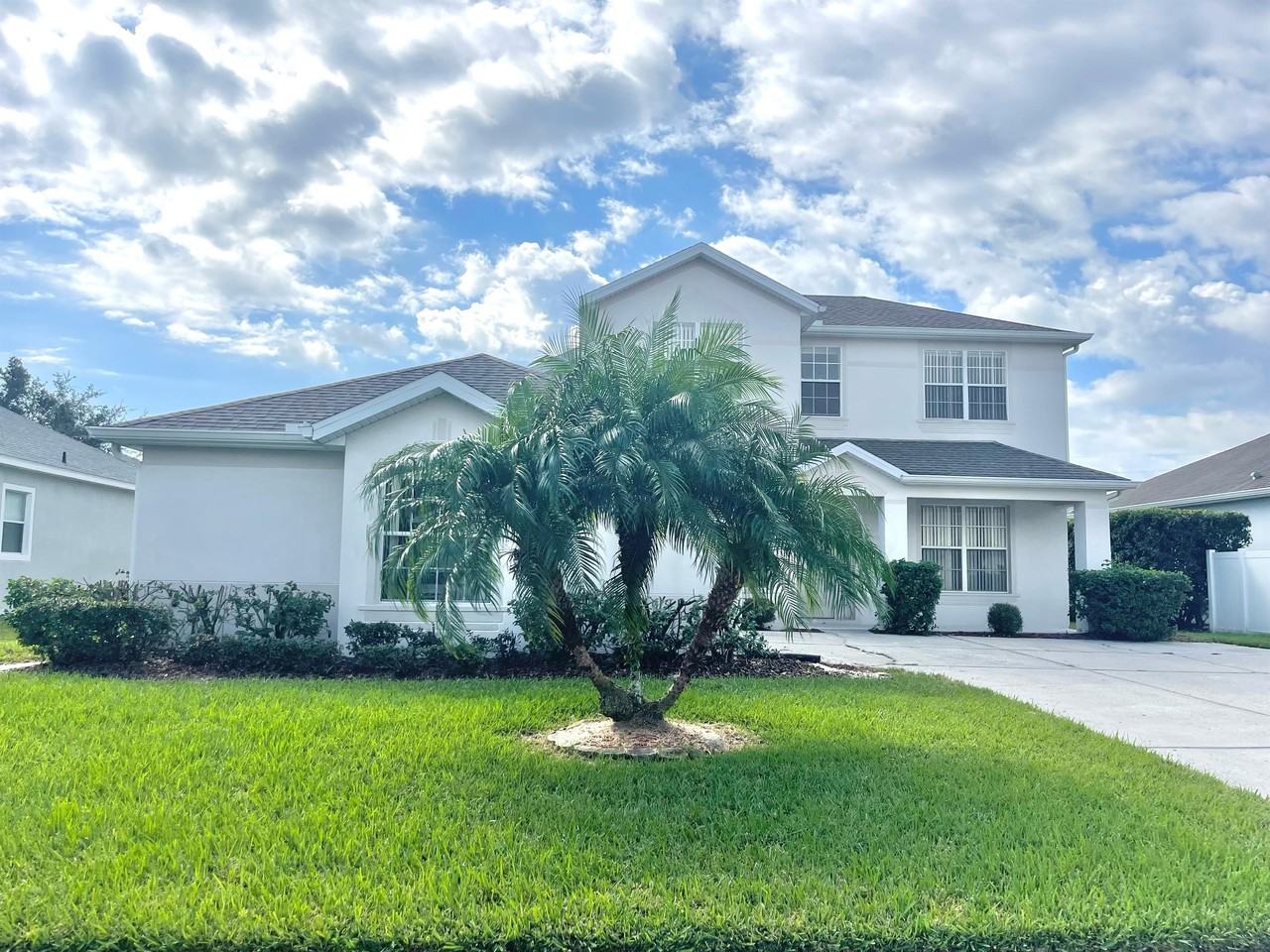 2370 Hinsdale Dr - Photo 3 of 38