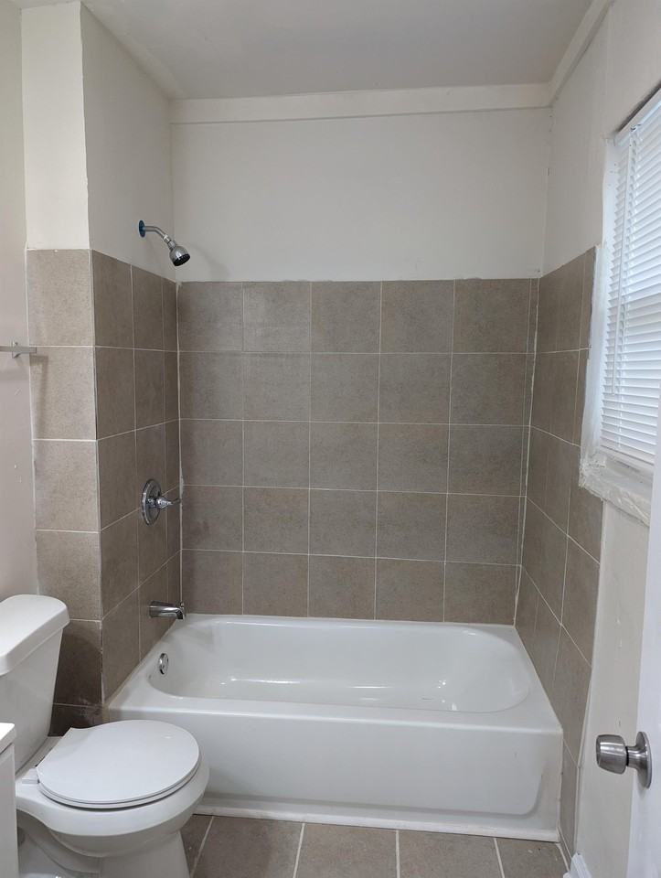 3867 Bakers Ferry Rd Sw - Photo 2 of 7