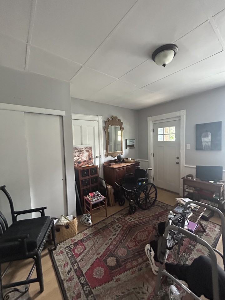 78 Continental Ave #1 - Photo 4 of 26