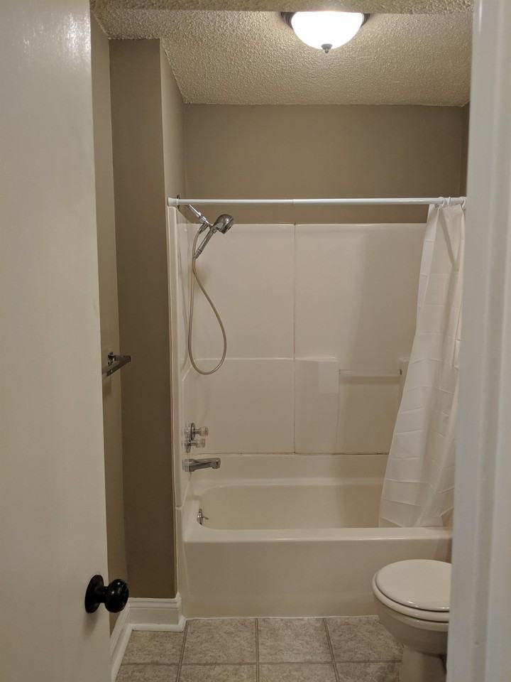 742 Missouri St - Photo 3 of 12