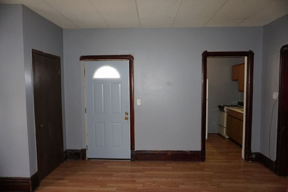 404 W Livingston St #A - Photo 5 of 11