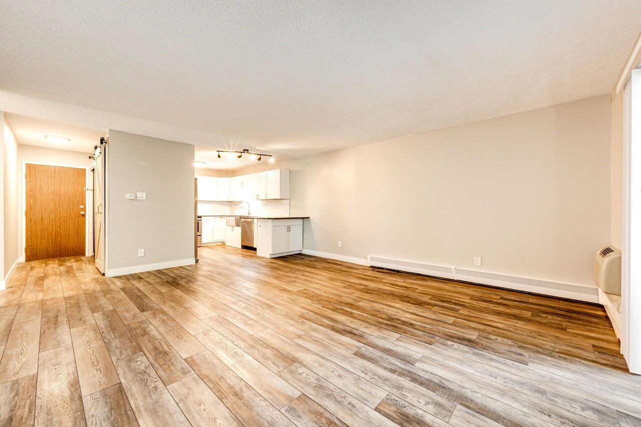 3184 S Heather Gardens Way #1 - Photo 3 of 25