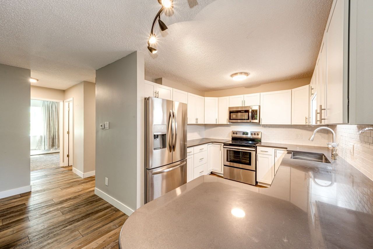 3184 S Heather Gardens Way #1 - Photo 2 of 25