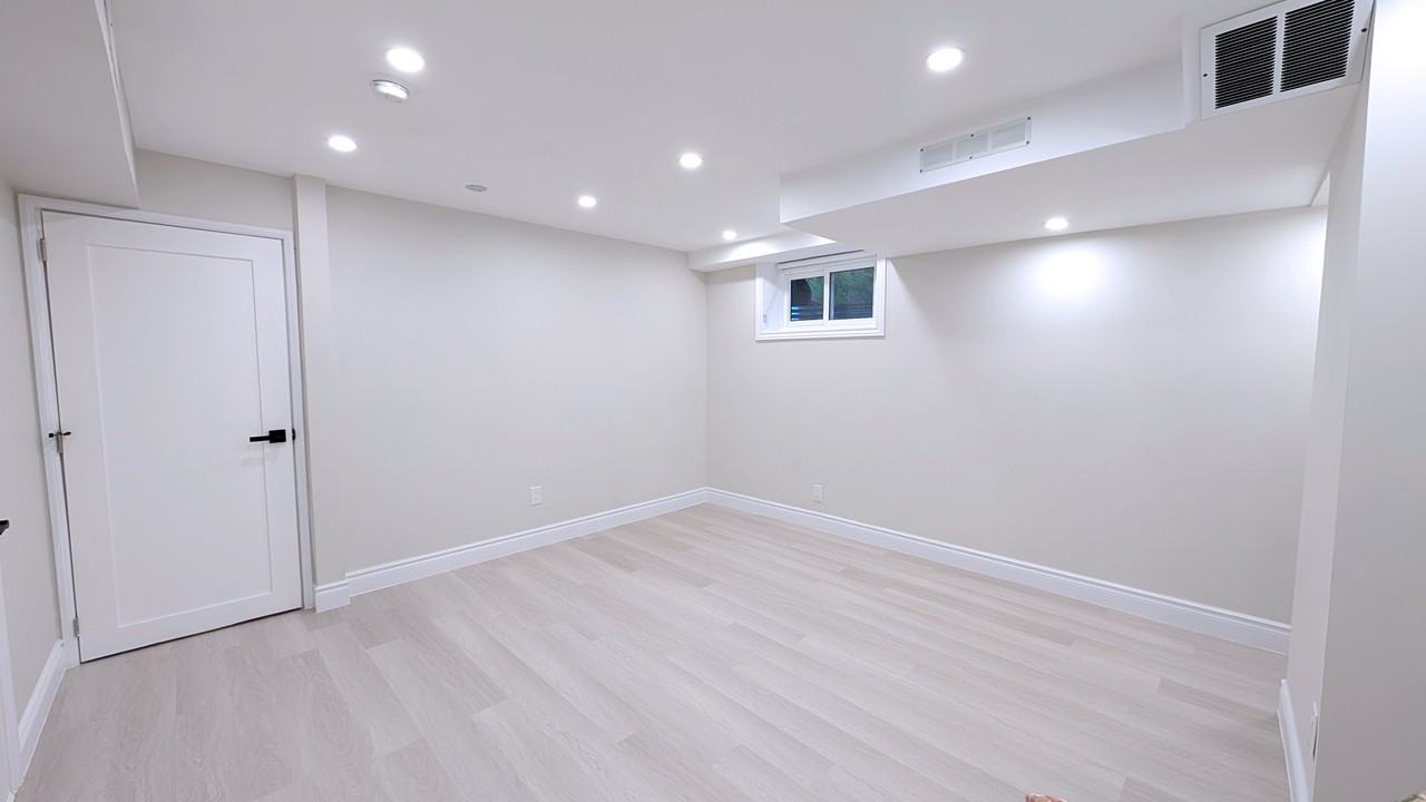 31 Bowerbank Drive #B2 - Photo 4 of 17