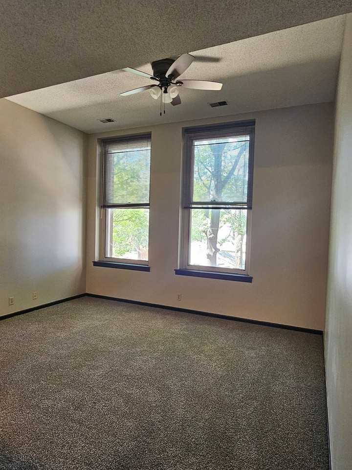 1730 S 11th St - Photo 6 of 12