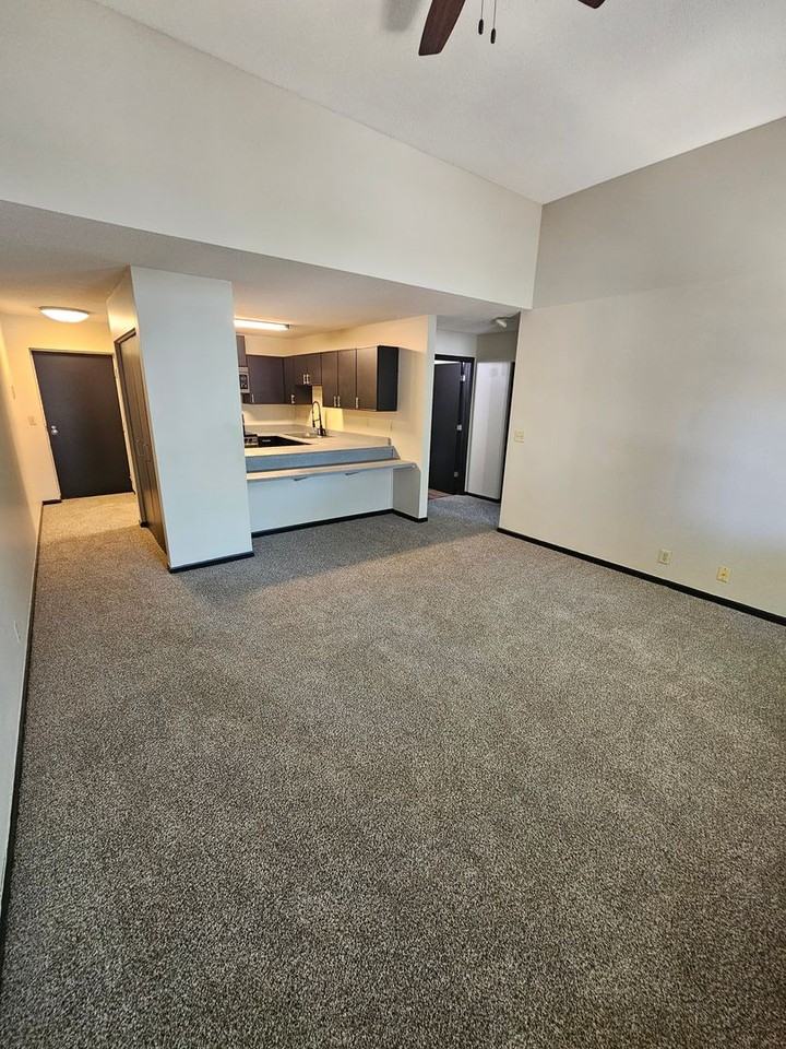 1730 S 11th St - Photo 7 of 12