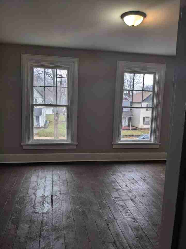 437 S 14th St #THD - Photo 2 of 4