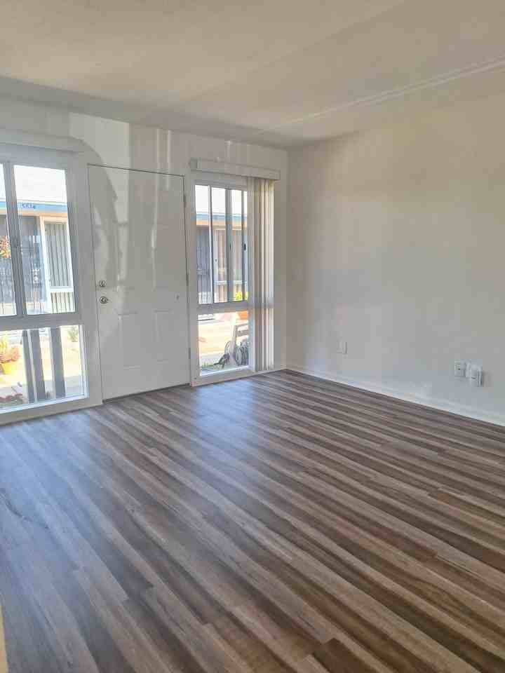 3818 Merrimac Ave - Photo 3 of 8