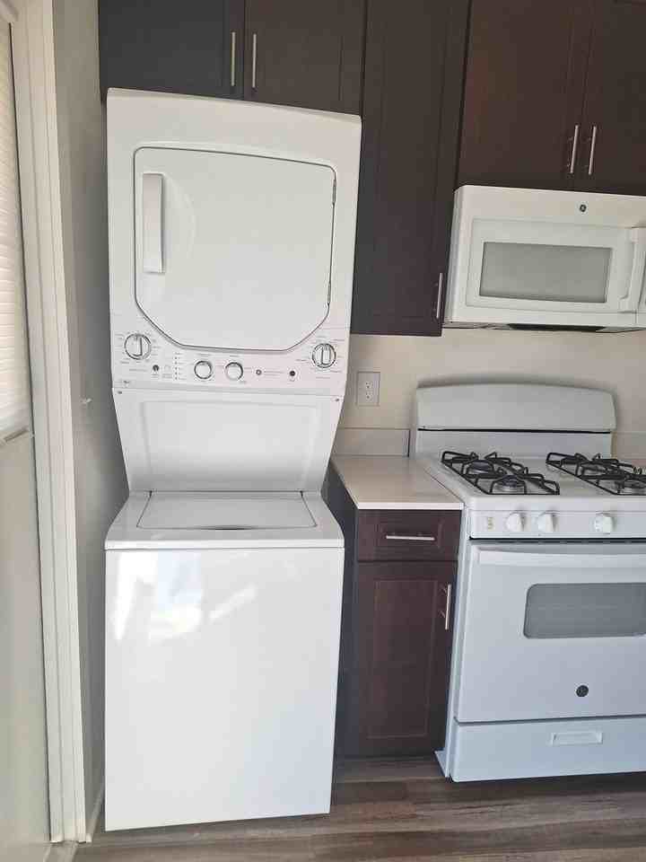 3818 Merrimac Ave - Photo 6 of 8