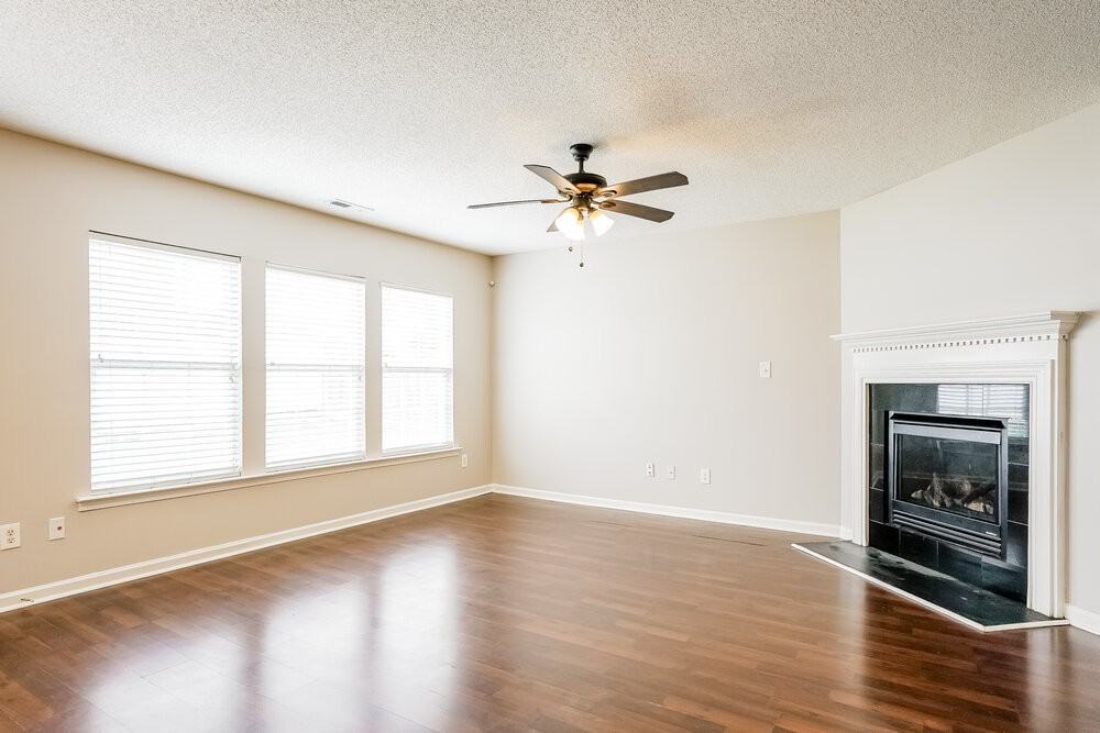 3112 Olustee Dr - Photo 4 of 17