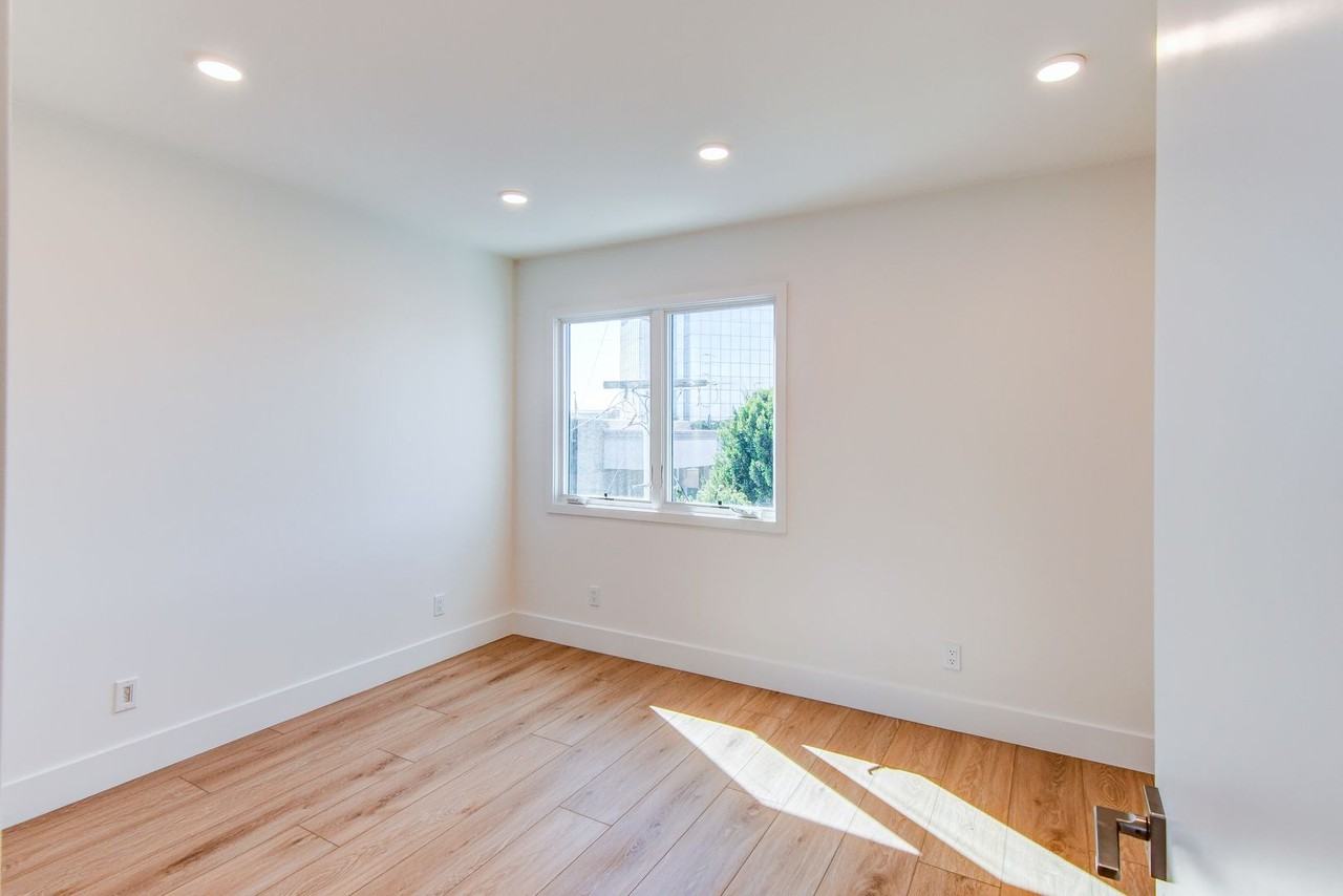 The Gardens on Bancroft - Photo 5 of 39