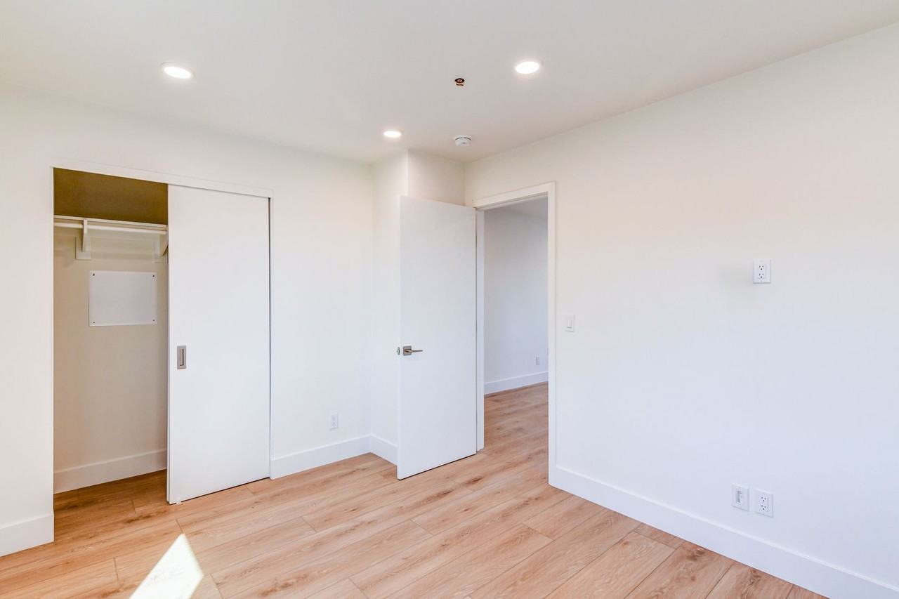 The Gardens on Bancroft - Photo 6 of 39