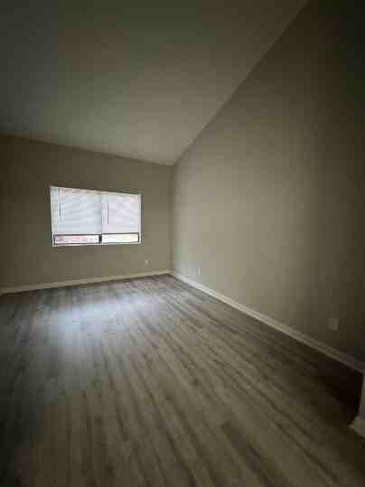 3930 Darryl Ln - Photo 6 of 13
