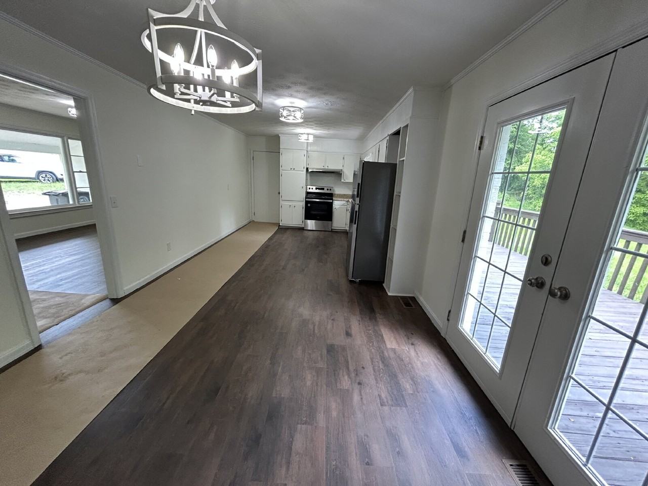 910 N Holly St - Photo 2 of 23