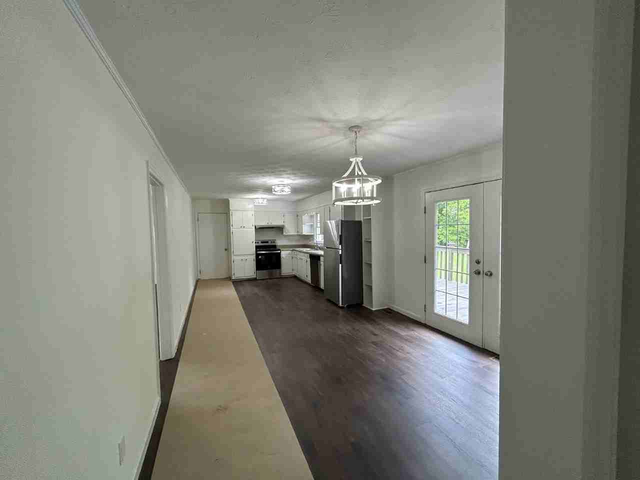 910 N Holly St - Photo 3 of 23